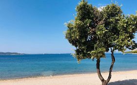 Buqez Beachvilla Nr.9
